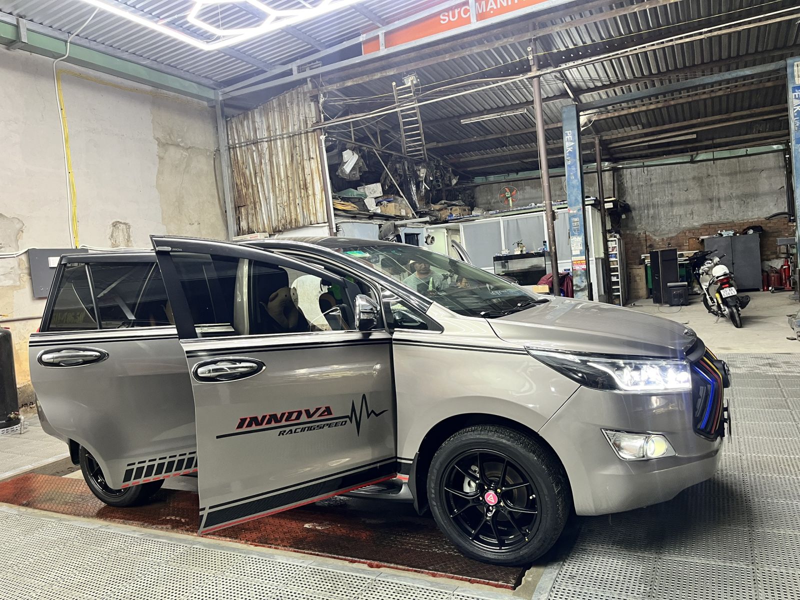 Bộ mâm xe cao cấp sau khi hoàn thiện tại Thành Đạt Garage Auto.